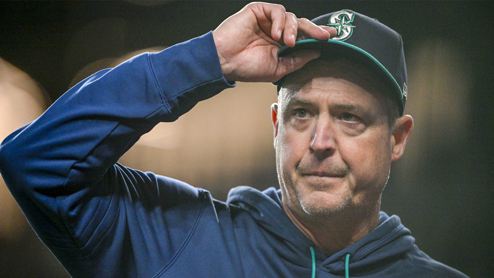 Seattle Mariners manager Dan Wilson looks on during the game between the Rangers and the Mariners at Globe Life Field. 