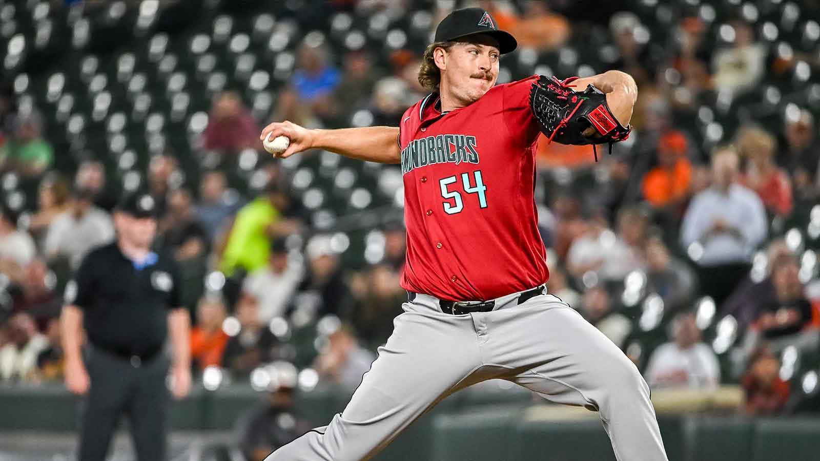 Twins make intriguing trade for Diamondbacks pitcher