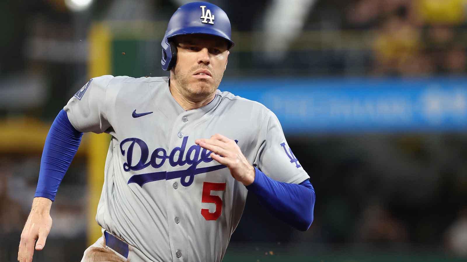Dodgers’ Freddie Freeman hits career milestone with single vs. Pirates