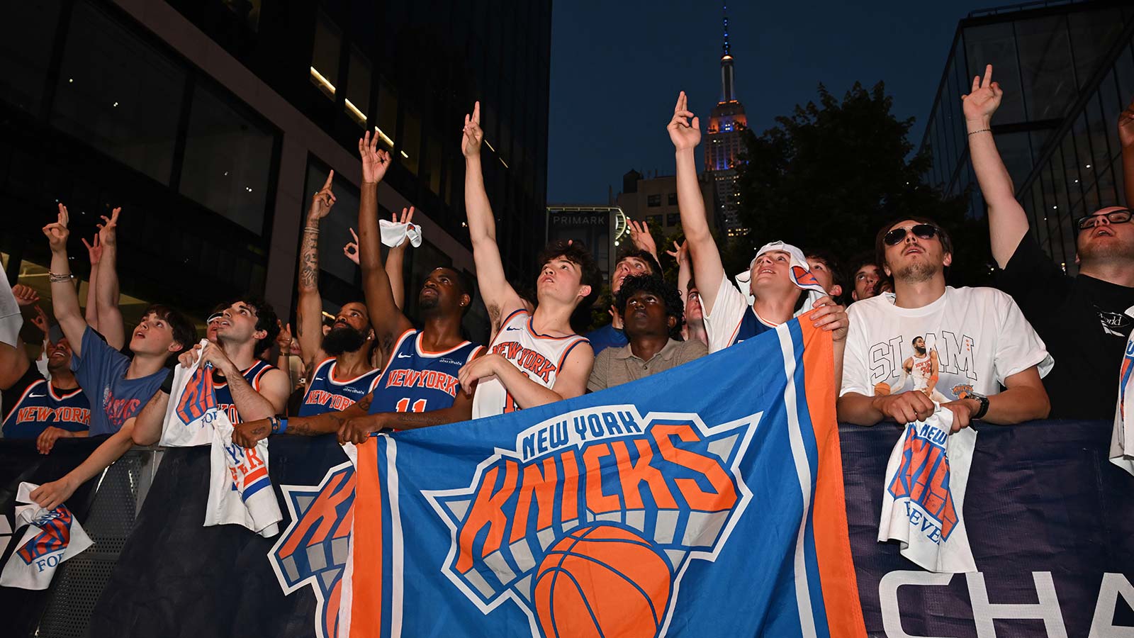 Knicks fans are paying insane prices for premium championship parade spots