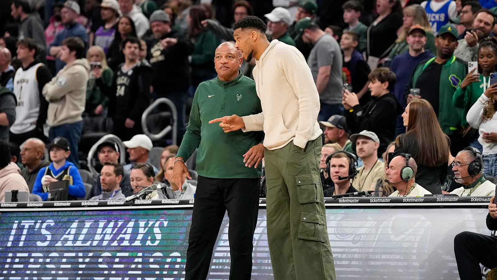 Bucks rumors: Why Giannis Antetokounmpo didn’t push to fire Doc Rivers in 2025 despite knowing he should be