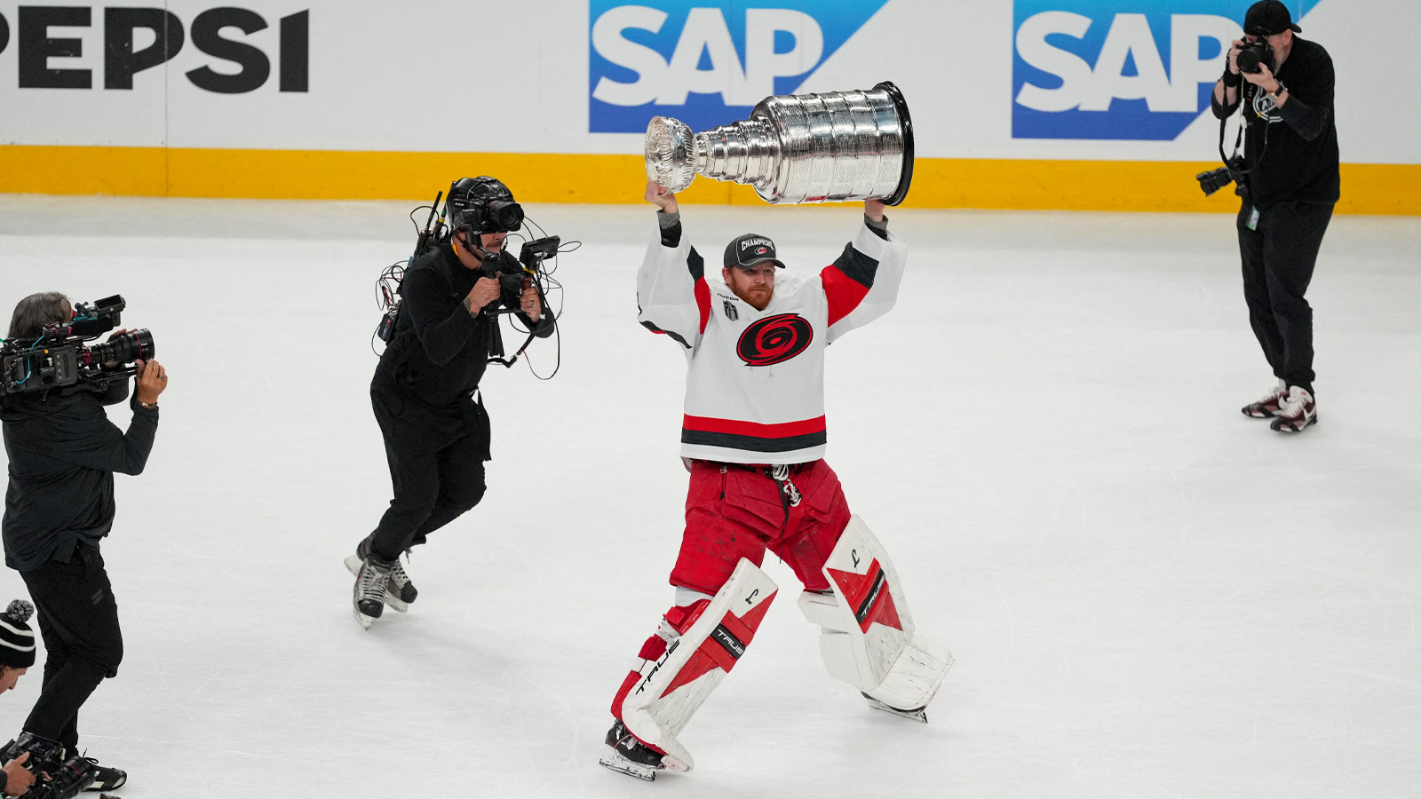 Hurricanes' Frederik Andersen reflects on Claude Lemieux after Stanley Cup win