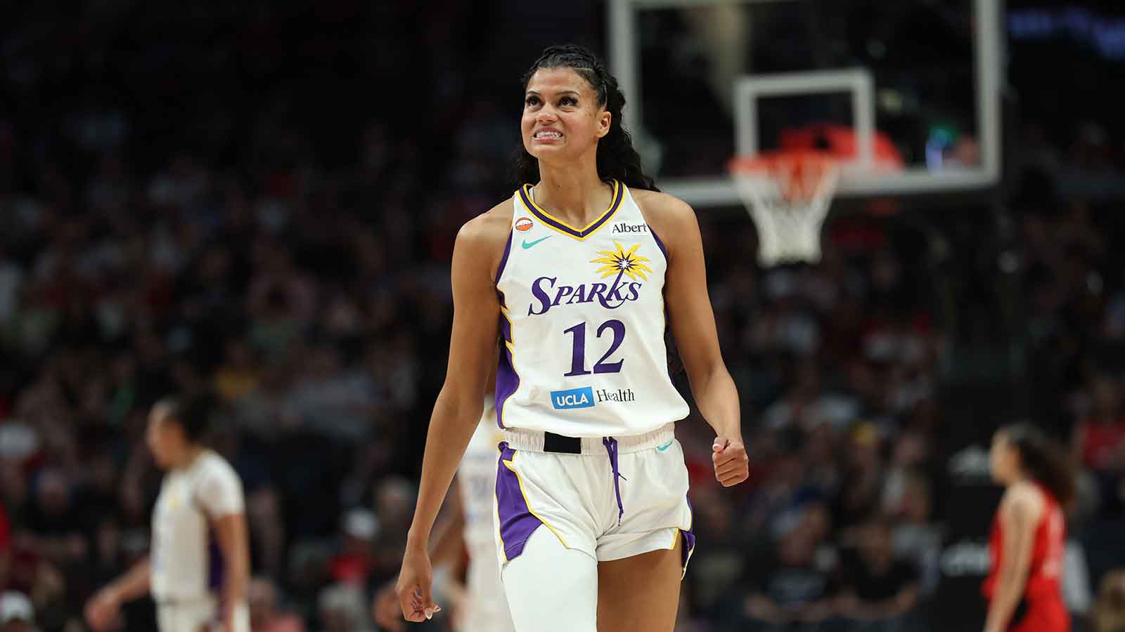 Rae Burrell set to play in Wings clash after brief injury scare