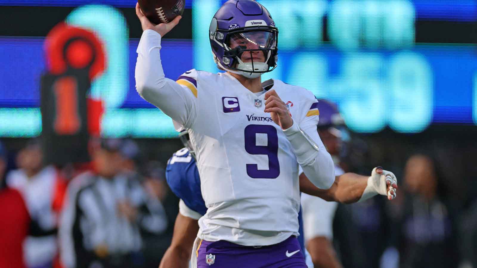 Vikings’ JJ McCarthy completely shuts down trade talks amid Kyler Murray competition