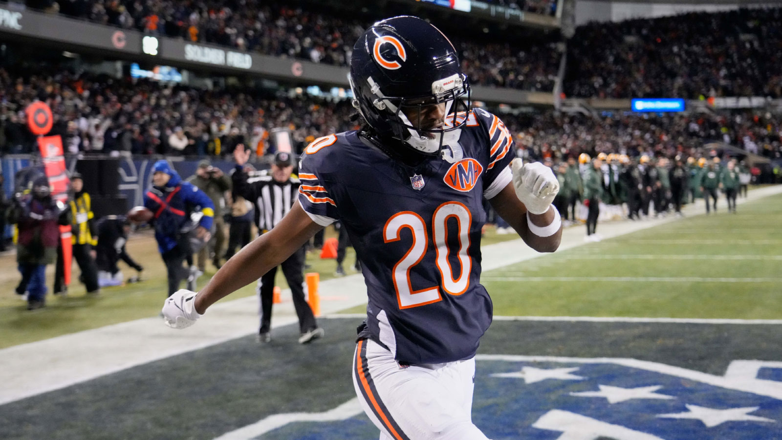 Bears news: Chicago urged to sign Deebo Samuel, not an edge rusher