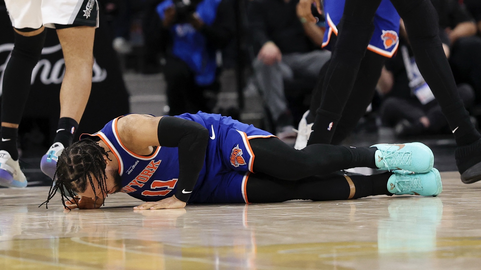 Jalen Brunson makes painful admission on Victor Wembanyama no-call