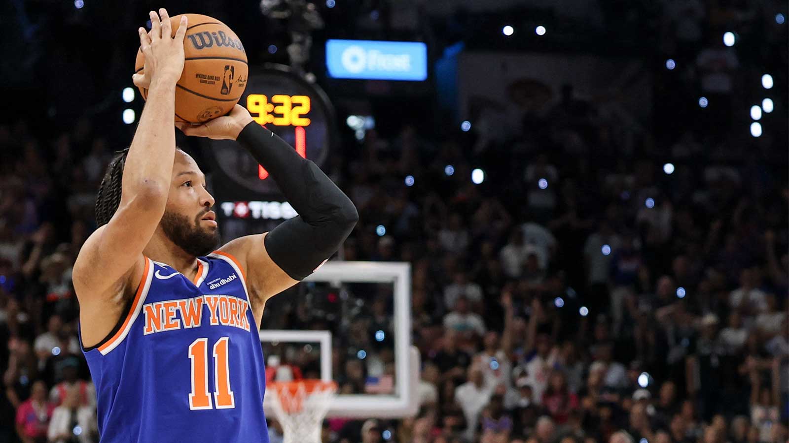 Knicks’ Jalen Brunson shares special moment with father Rick after NBA Finals win