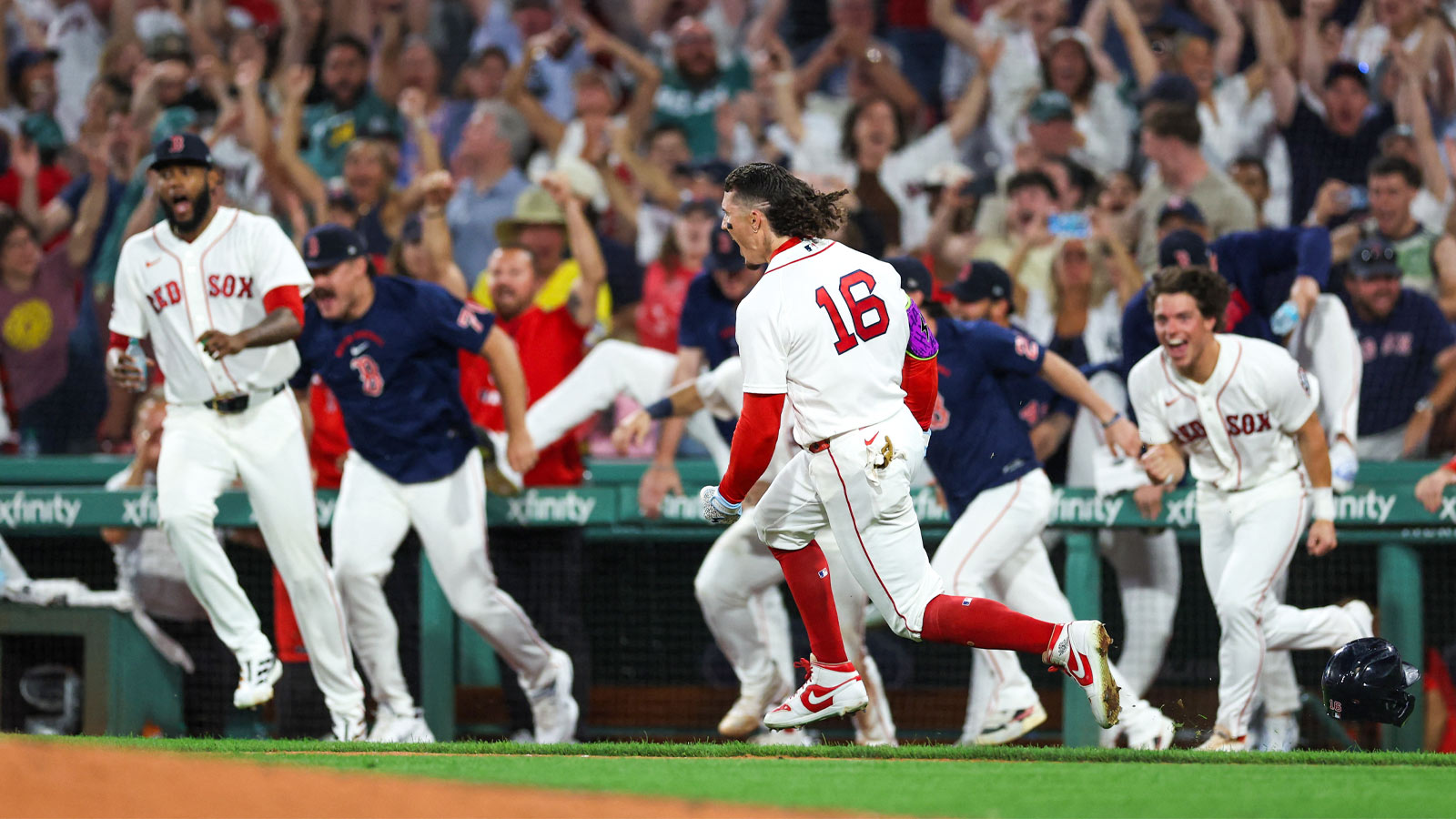 Red Sox’s Jarren Duran hits Yankees with double birds after walk-off heroics