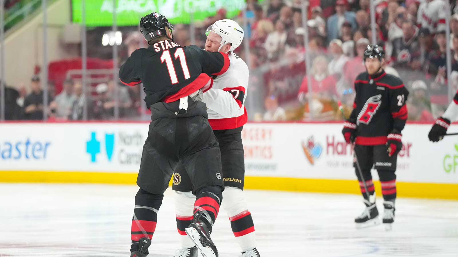 Hurricanes captain Jordan Staal's Conn Smythe case started with epic Brady Tkachuk fight