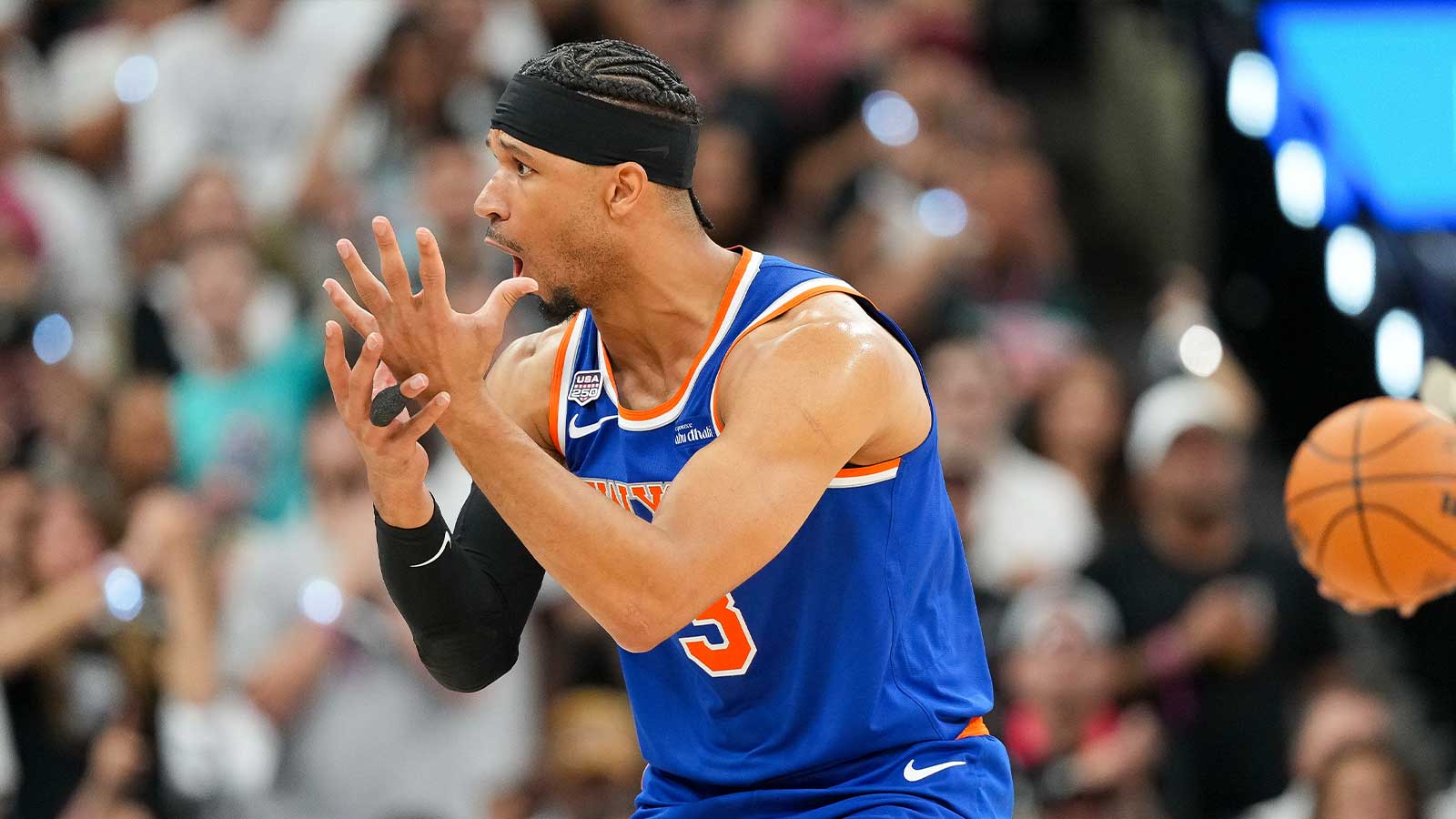 Knicks’ Josh Hart gets into it with Spurs’ Luke Kornet in heated moment