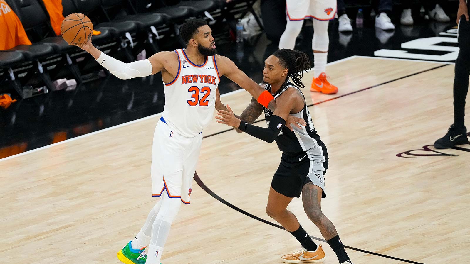 https://wp.clutchpoints.com/wp-content/uploads/2026/06/Karl-Anthony-Towns-looking.jpg