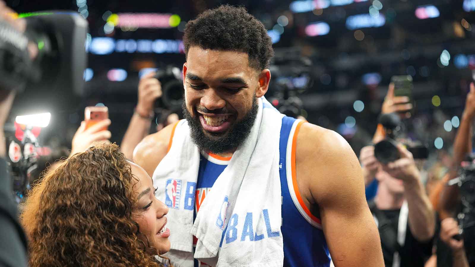 Knicks’ Karl-Anthony Towns sends touching message to late mother after Game 2 win