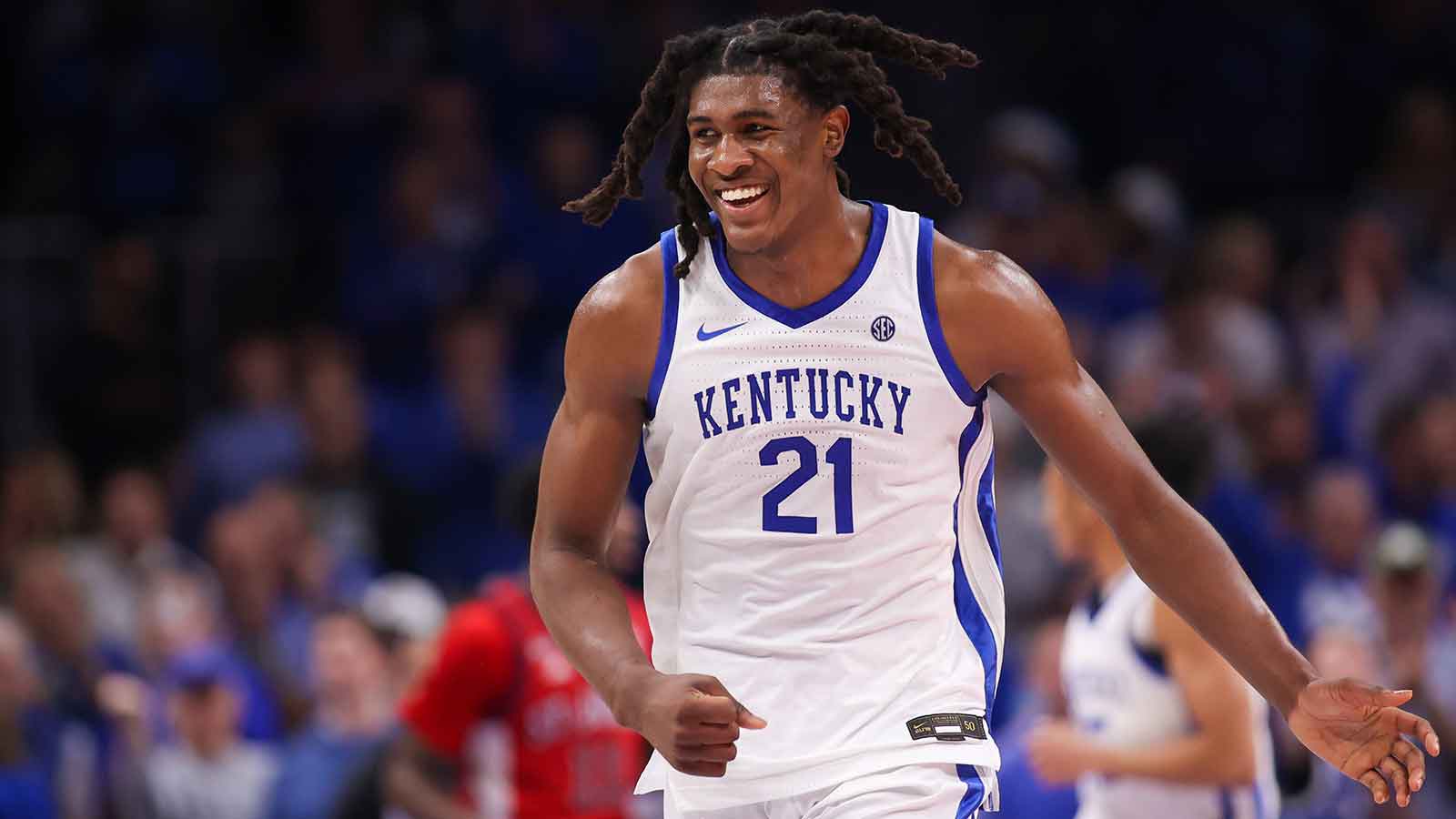 Kentucky Wildcats forward Jayden Quaintance (21) shows emotion against the St. John Red Storm