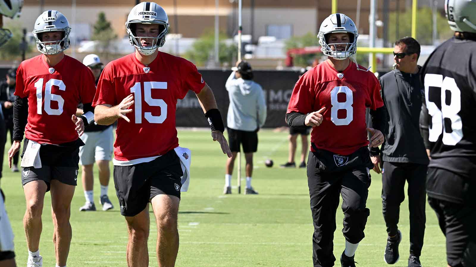Raiders’ Klint Kubiak shuts down Kirk Cousins-Fernando Mendoza narrative