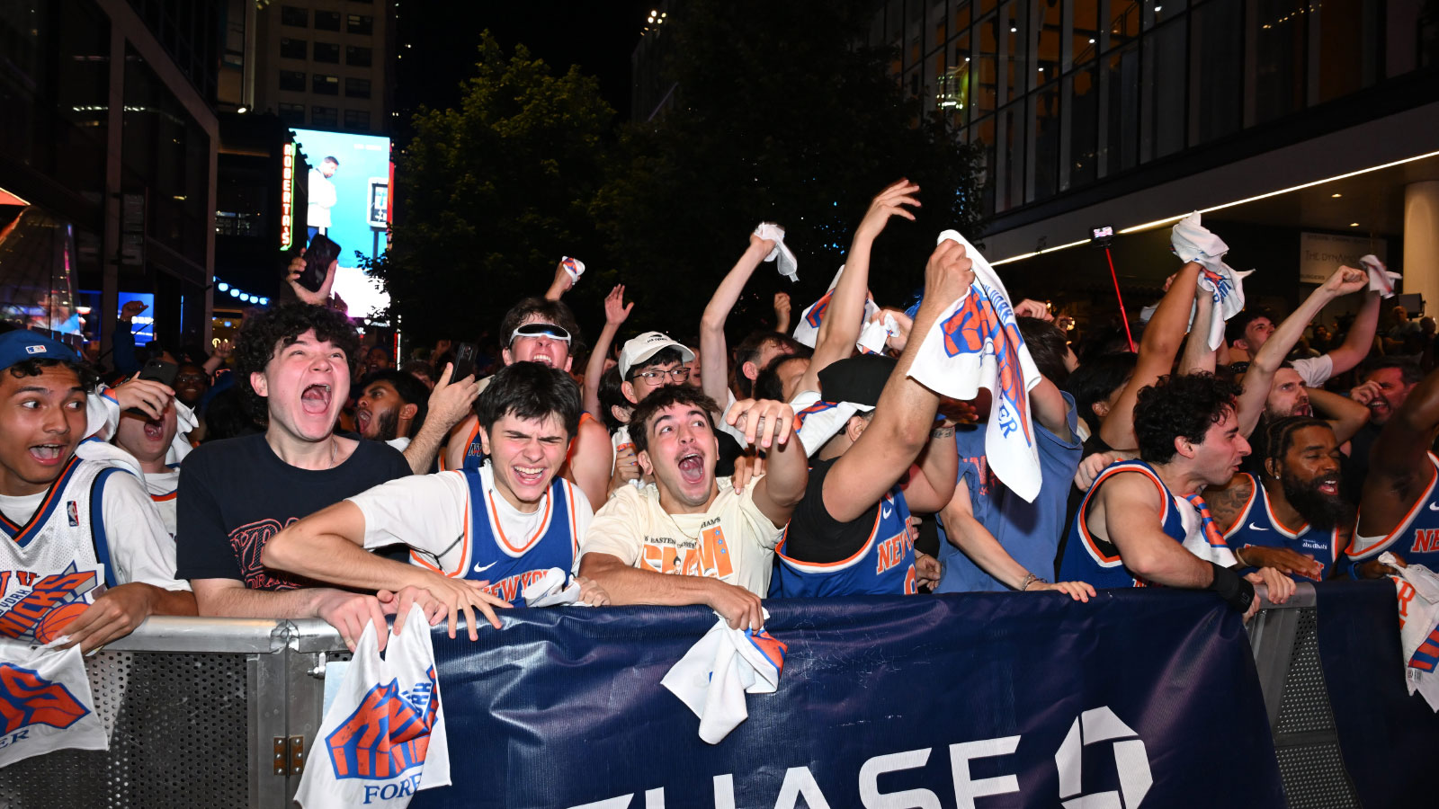 Imagine if your first day in US was in middle of Knicks championship celebration
