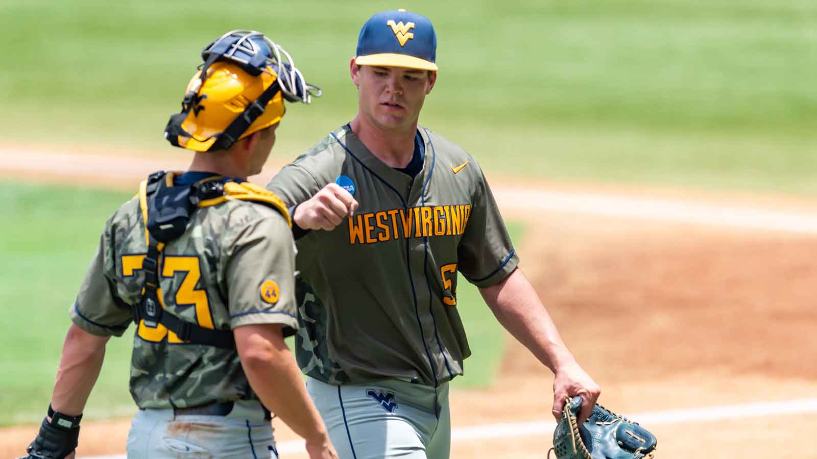 Watch West Virginia baseball fans sing John Denver after win over Kentucky