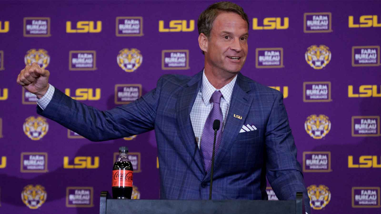 LSU football’s Lane Kiffin poised to sign ex-Ole Miss star just cut by Browns LSU football’s Lane Kiffin poised to sign ex-Ole Miss star just cut by Browns