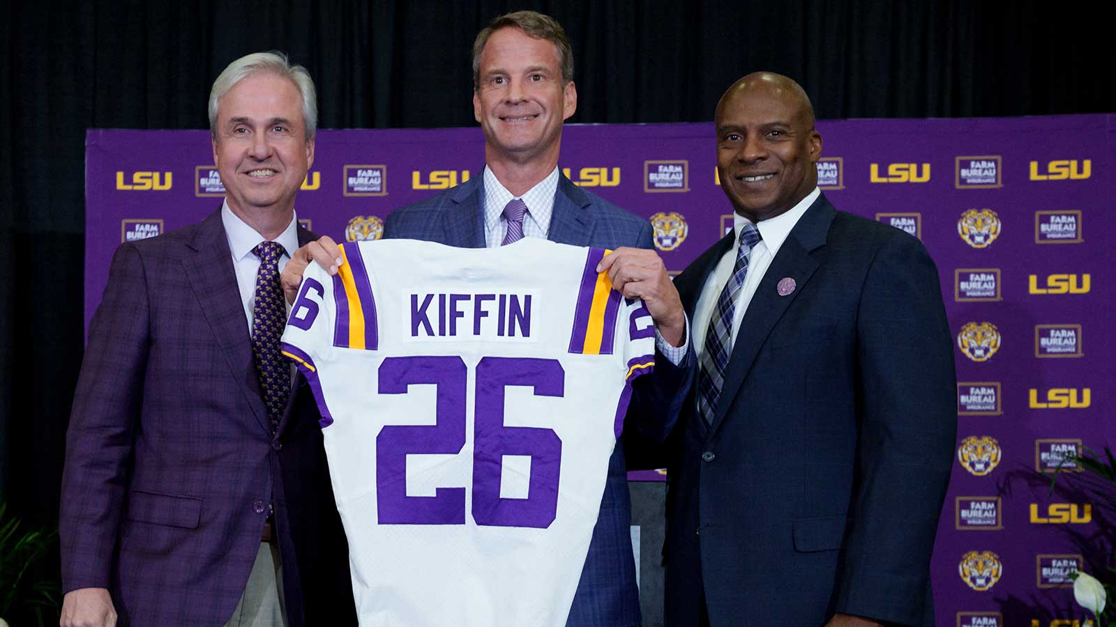 https://wp.clutchpoints.com/wp-content/uploads/2026/06/Lane-Kiffin-presser-4.jpg