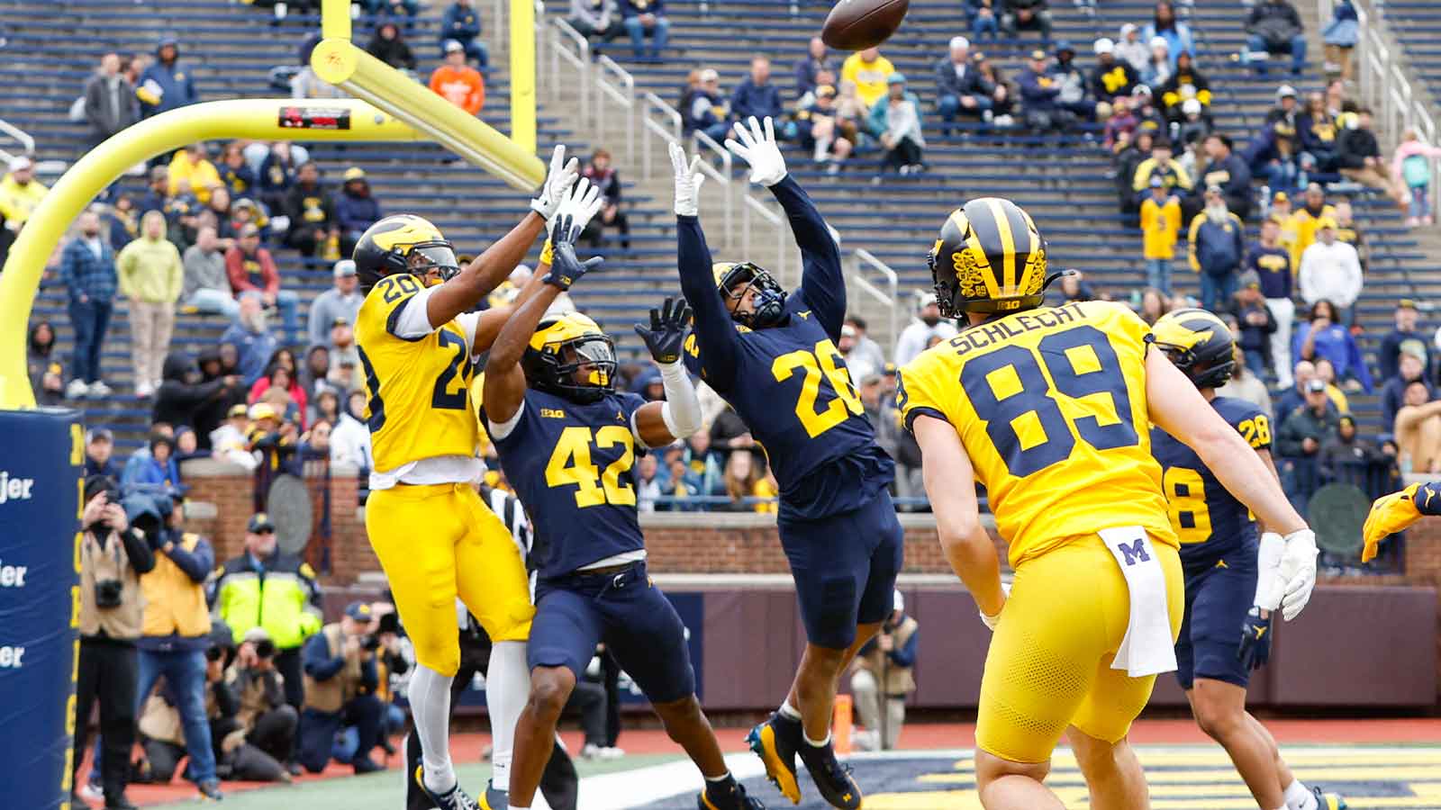 Michigan snags 4-star in recruitment win over LSU