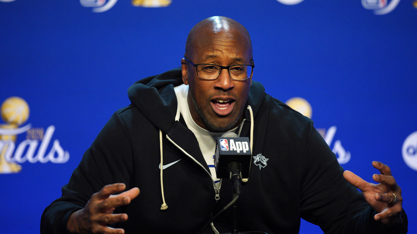 Mike Brown gives Spurs’ Gregg Popovich credit for influencing his career