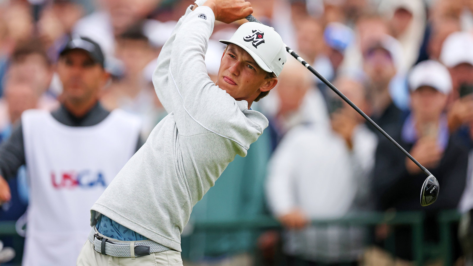 Miles Russell creates epic Father's Day moment during US Open final round