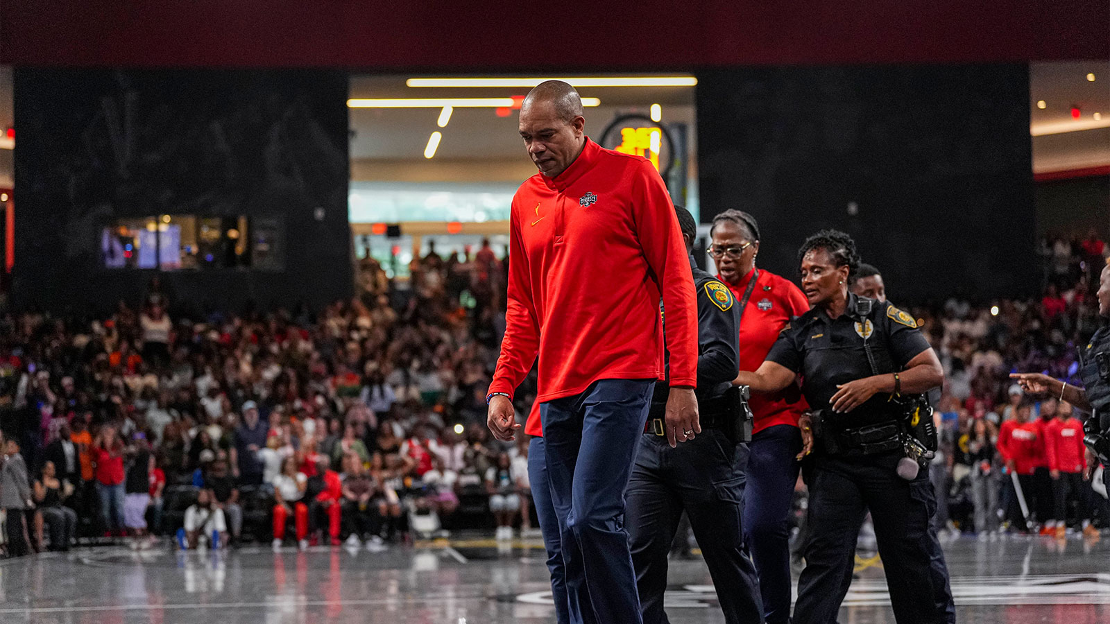 What Mystics coach said after getting escorted off court by police during loss to Dream