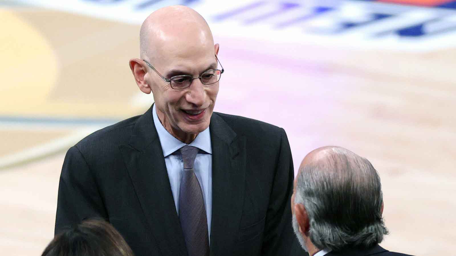 Adam Silver welcomes ‘genuine Knicks fan’ Donald Trump to MSG for Game 3 vs. Spurs