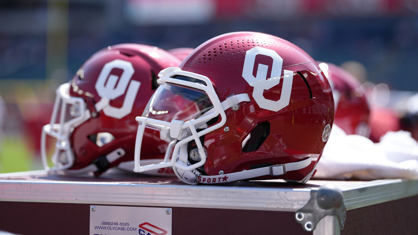 central oklahoma football helmet Sooners Riddell Speed Display Green Gridiron, Inc a polyvinyl Oklahoma State Cowboys College Football