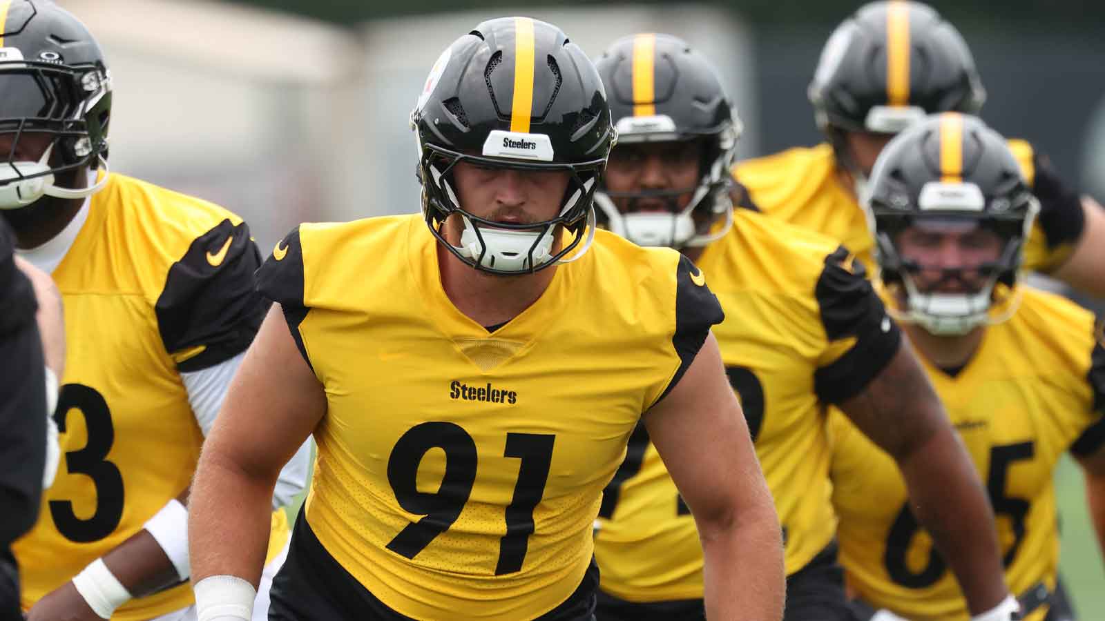 Pittsburgh Steelers defensive linemen Logan Lee (91) participates in drills during Minicamp