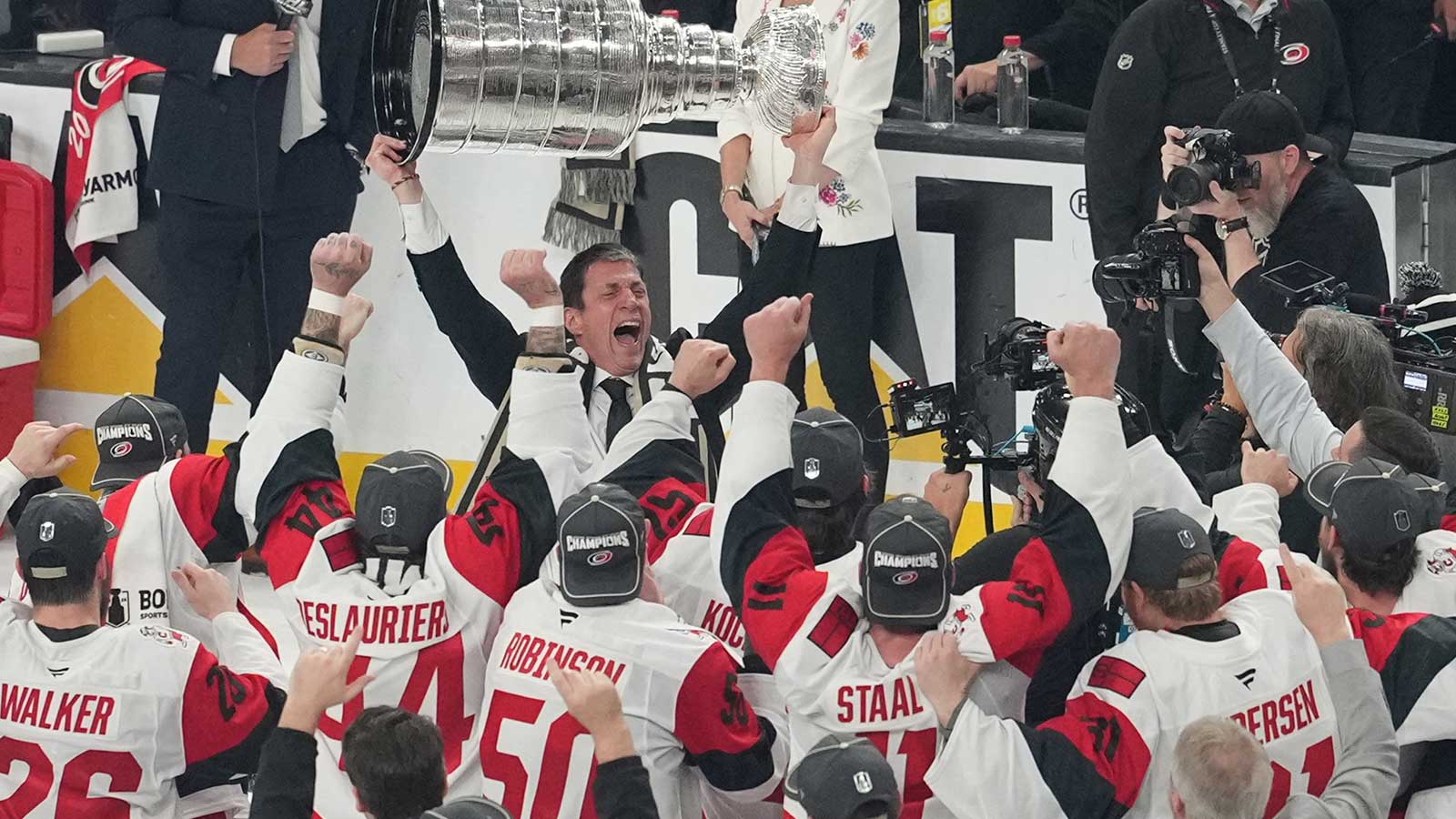 Hurricanes’ Brind’Amour gets 100% real about winning Stanley Cup as a coach