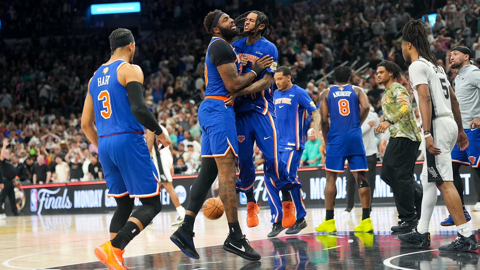 Liberty’s Sabrina Ionescu, Jonquel Jones cherish New York buzz amid Knicks’ NBA Finals run
