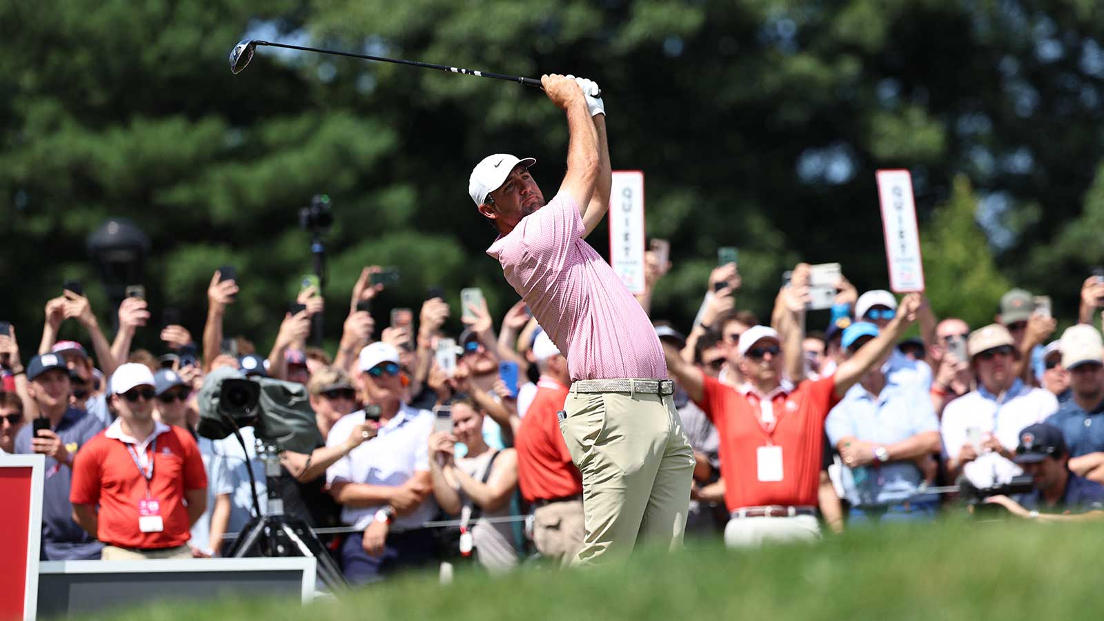 Scottie Scheffler in lead as Travelers Championship suspended for weather