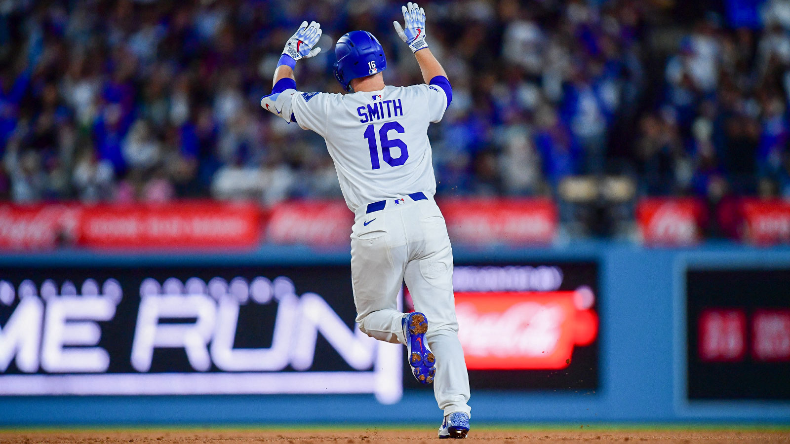 Who Dodgers promoted after placing Will Smith on IL with neck inflammation