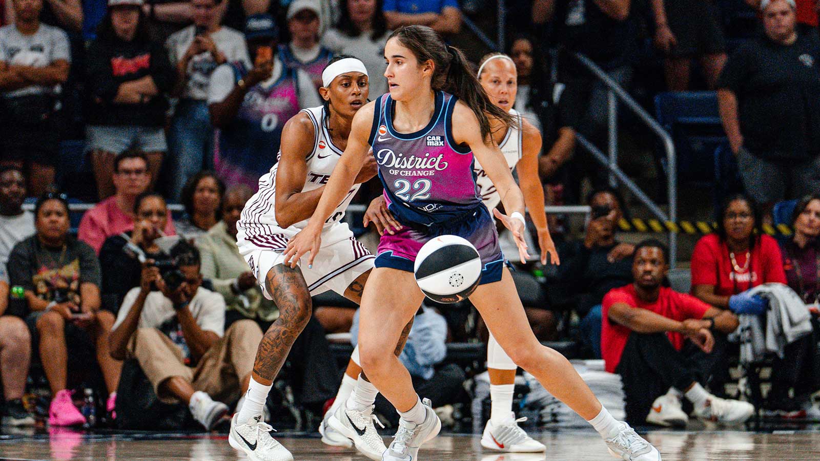Mystics’ Sonia Citron makes unreal buzzer beater to take down Brittney Sykes’ Tempo