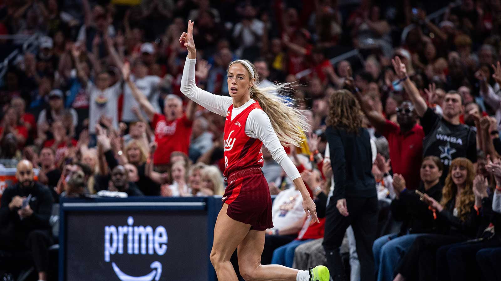Fever’s Sophie Cunningham sends message to fans after defeating Dream