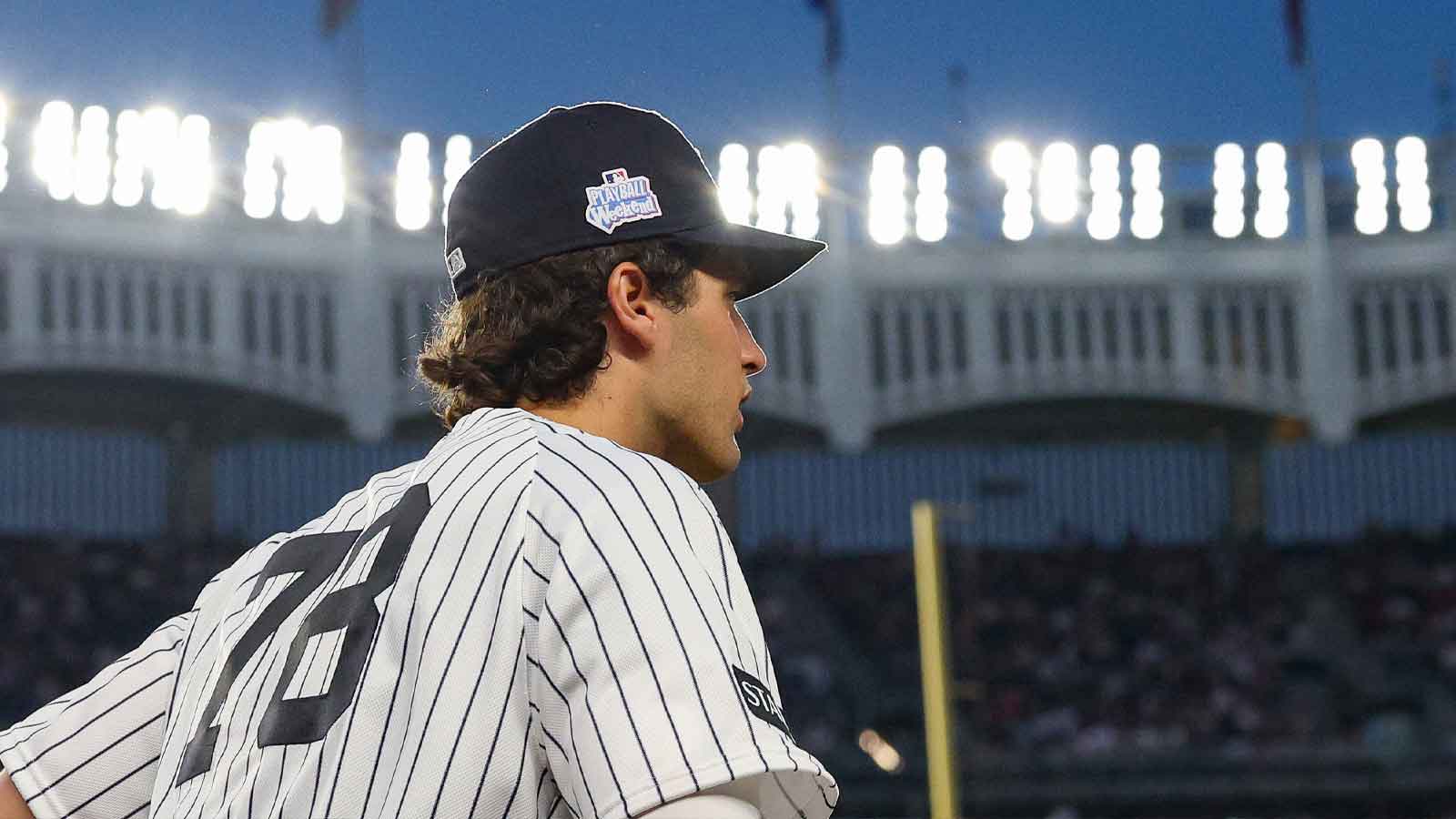 What did Yankees' Spencer Jones do with his 1st homerun ball?