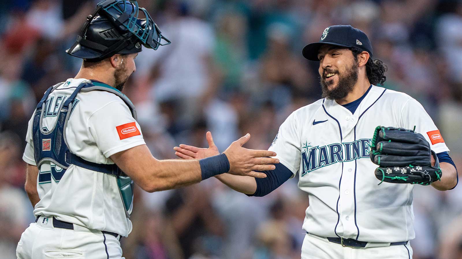 Mariners announce 2 roster moves ahead of Orioles clash