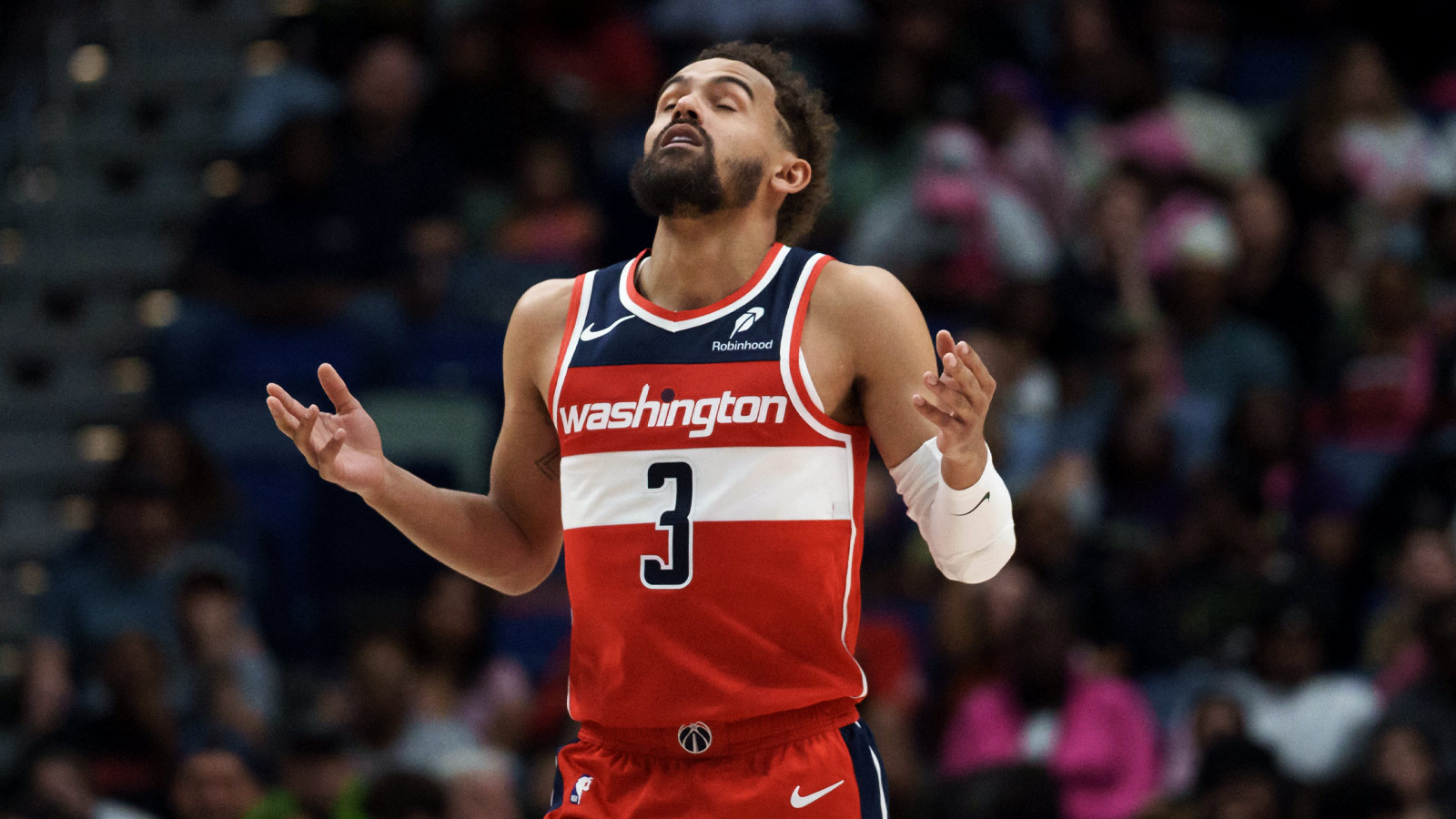 Trae Young signing $212 million extension with Wizards after opt out