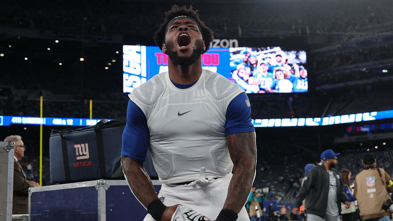Giants’ Tyrone Tracy Jr., fiancée make exciting pregnancy announcement with twins twist