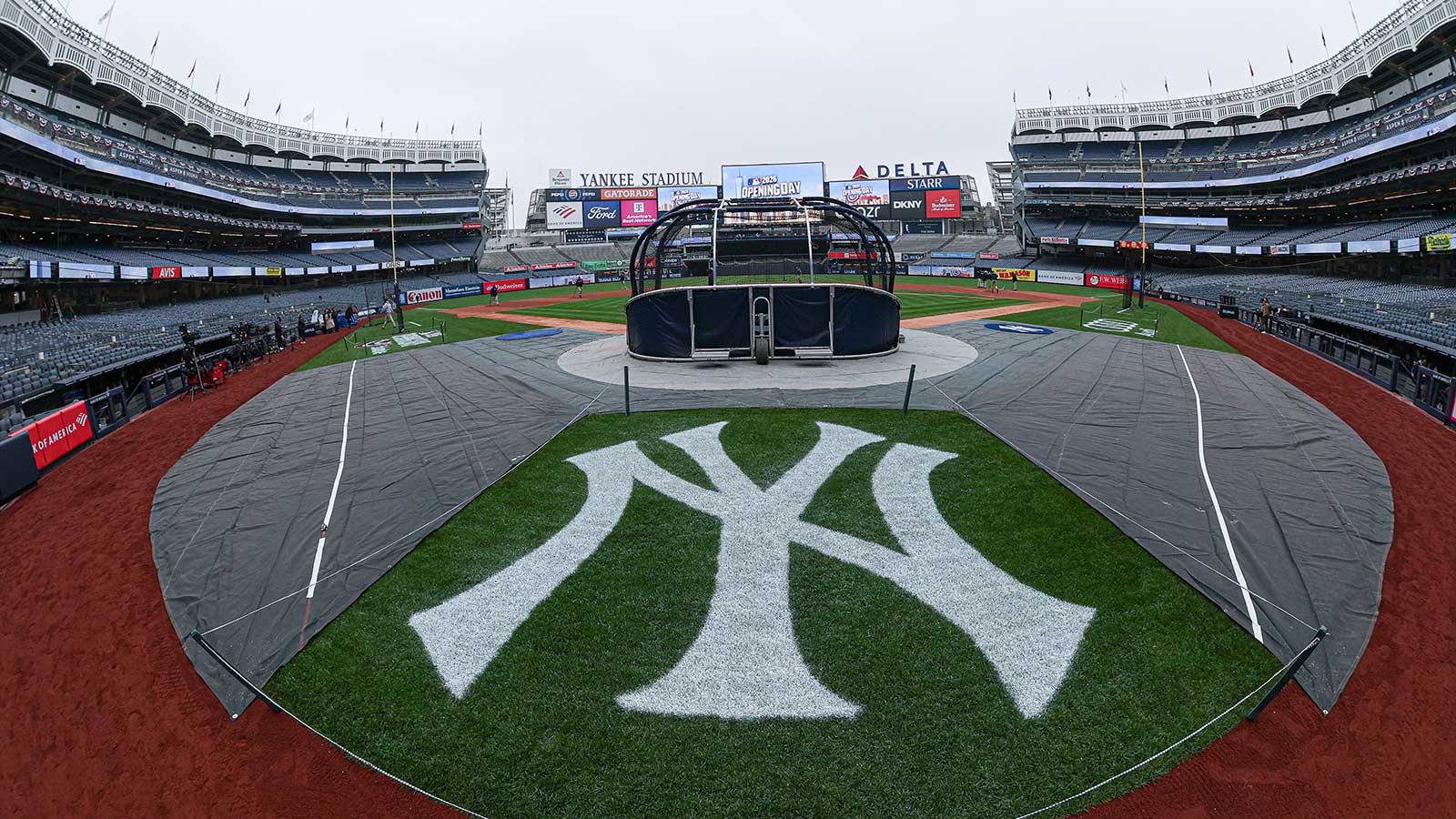 Yankees sign pitcher in extremely underrated move