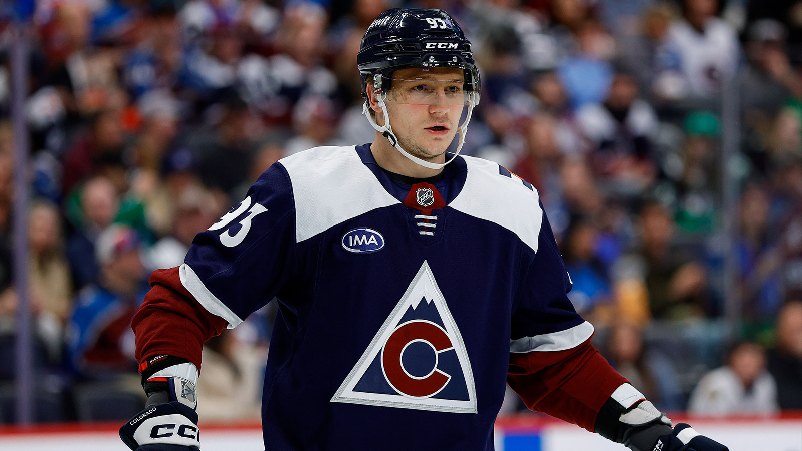 Avalanche expected to lose depth forward to KHL