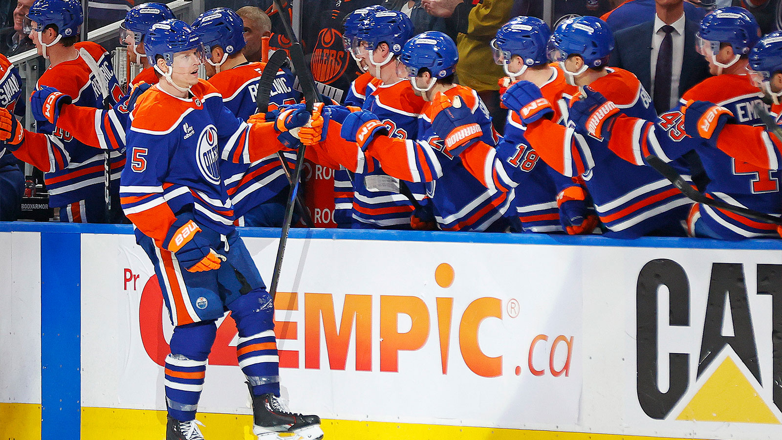 Oilers rumors: The next contract Edmonton is working on after Jason Dickinson extension