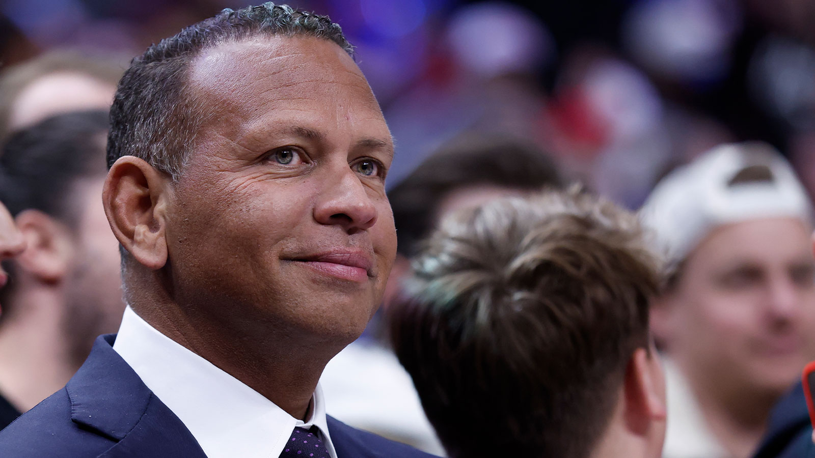 Watch former Mariners’ Alex Rodriguez receive a hero’s welcome in return to Seattle