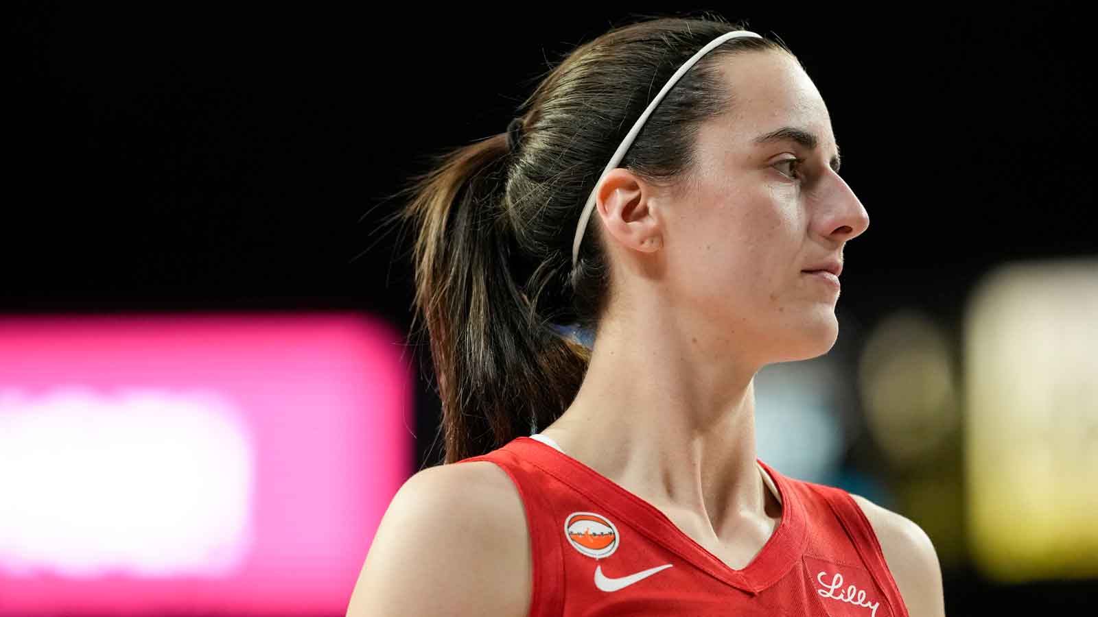 Fever’s Caitlin Clark gets worrisome injury update ahead of clash vs. Valkyries