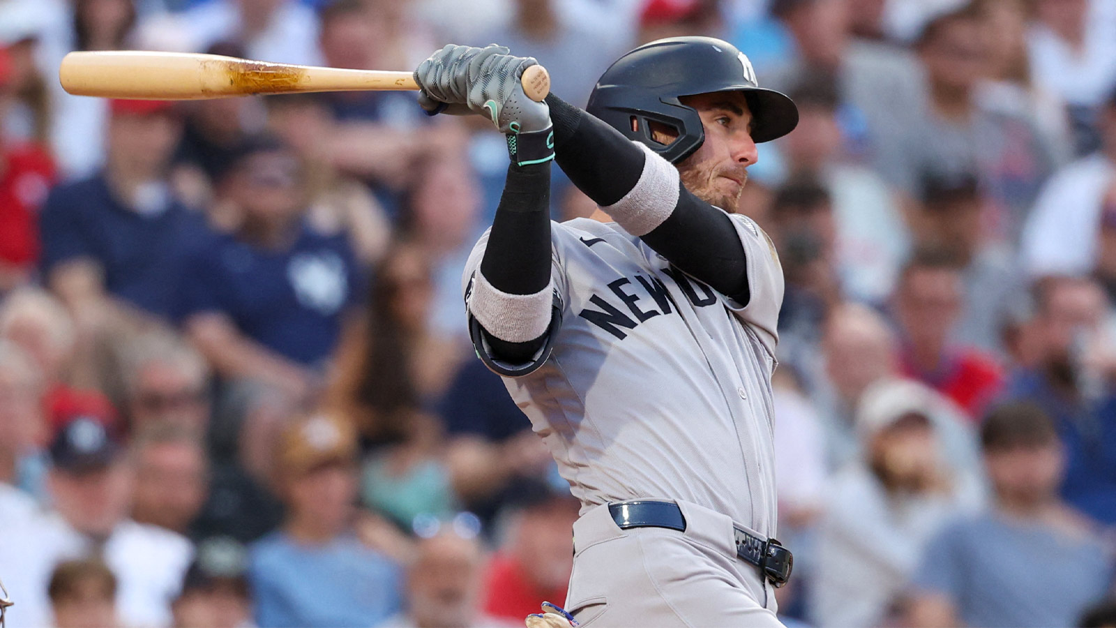 https://wp.clutchpoints.com/wp-content/uploads/2026/07/Cody-Bellinger-swing.jpg