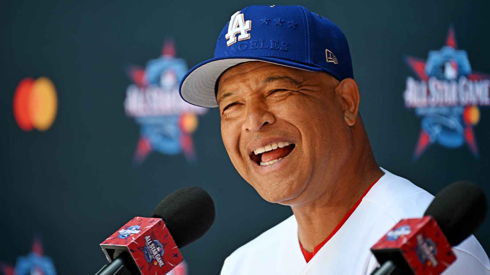 Dodgers news: Dave Roberts reveals the 'coolest thing' about MLB