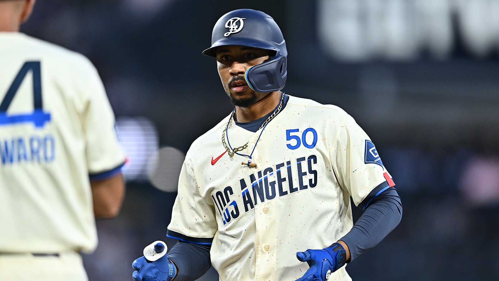 Dodgers news: LA wastes elite Mookie Betts night in loss to Phillies
