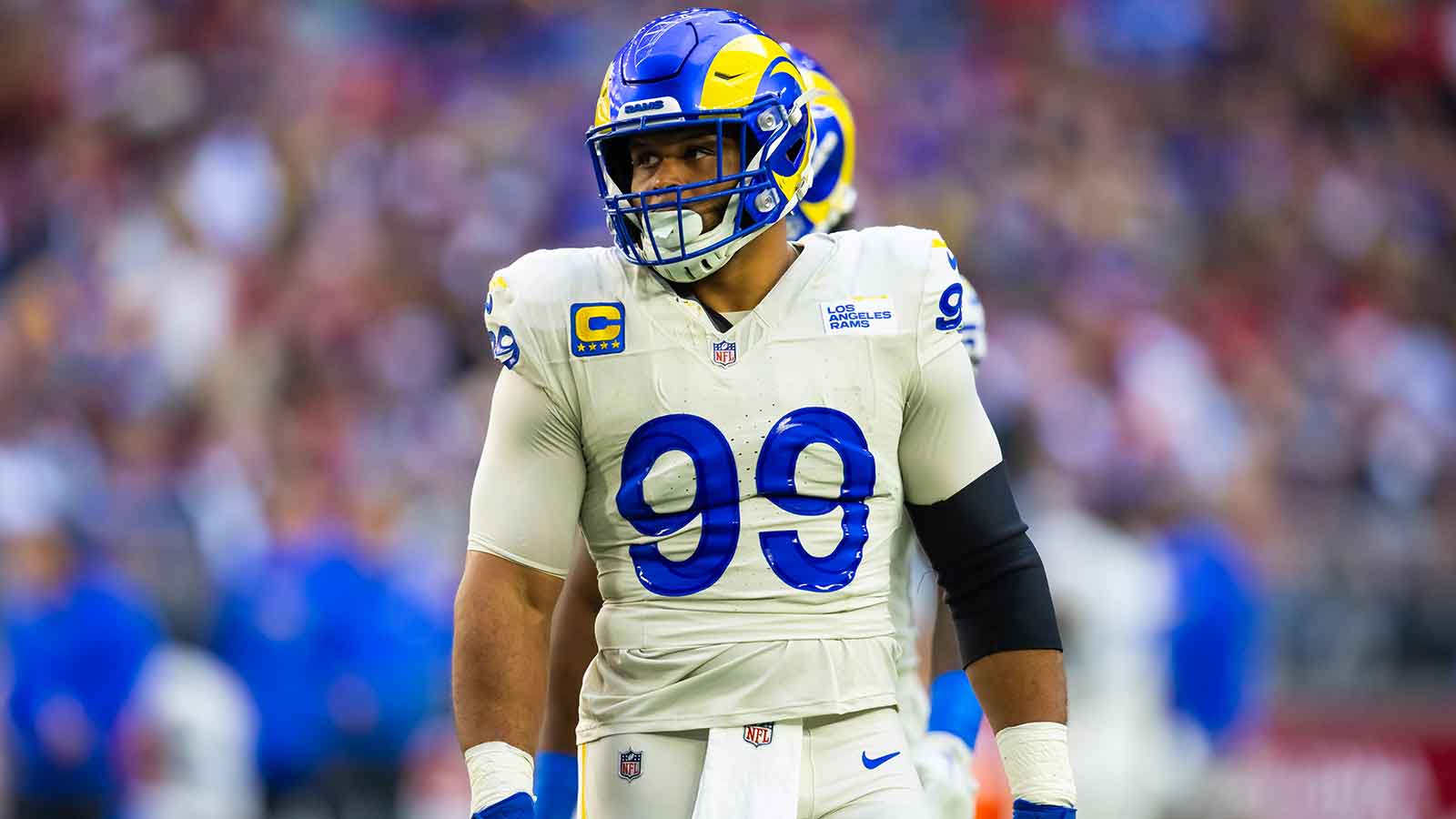 Rams’ Sean McVay provides Aaron Donald update before final decision on return