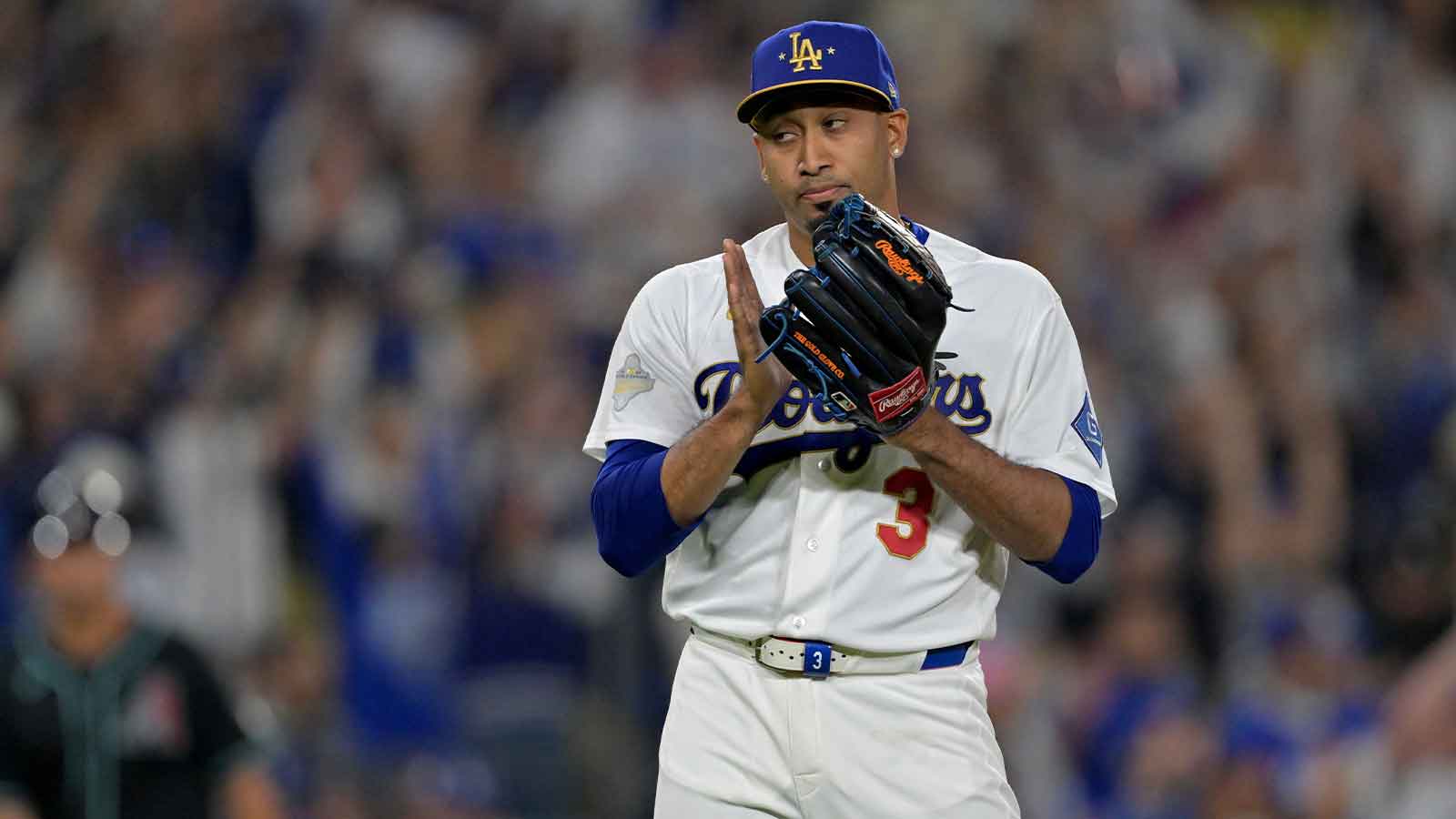 Ryan Waldschmidt homers off of Edwin Diaz to extend Dodgers losing streak to 7