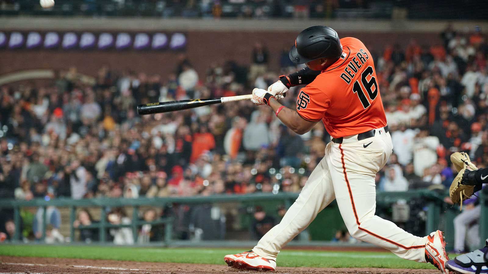 Giants make bonkers MLB history with latest loss